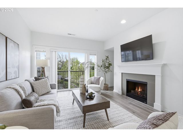 28715 Sw VILLEBOIS Dr, Wilsonville, OR 97070