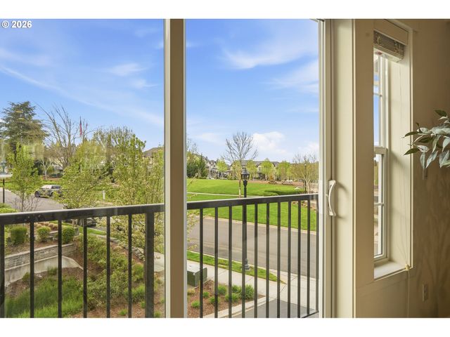 28715 Sw VILLEBOIS Dr, Wilsonville, OR 97070