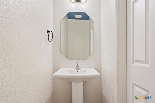 1427 Fawn Lily Drive, Temple, TX 76502