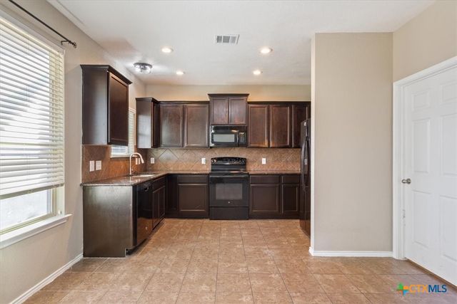 1427 Fawn Lily Drive, Temple, TX 76502