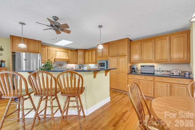 230 Carriage Summitt Way 2423, Hendersonville, NC 28791