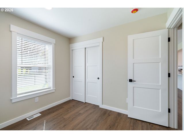104 DEL MONTE Ave, Tillamook, OR 97141