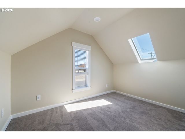 104 DEL MONTE Ave, Tillamook, OR 97141