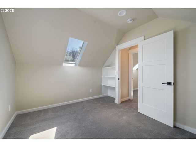 104 DEL MONTE Ave, Tillamook, OR 97141