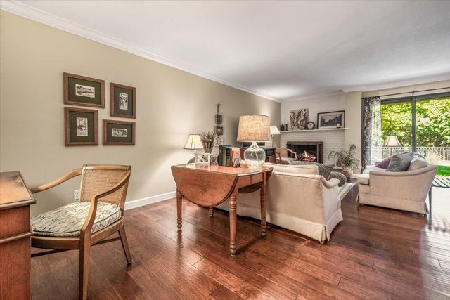 2727 S Lakeshore Drive G27, Shoreham Vllg, MI 49085