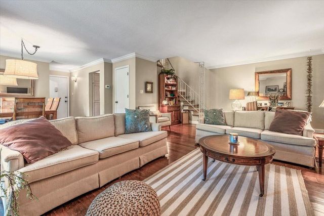 2727 S Lakeshore Drive G27, Shoreham Vllg, MI 49085