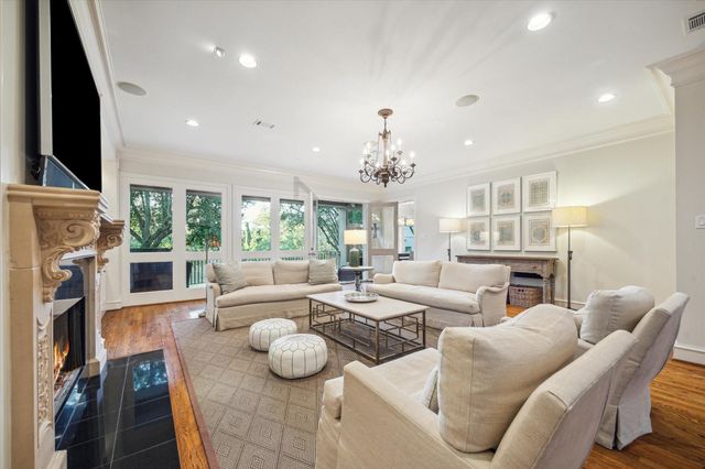 5602 Indian Circle, Houston, TX 77056