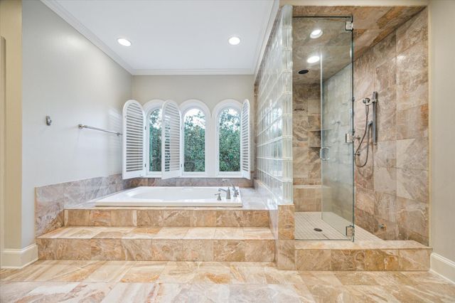 5602 Indian Circle, Houston, TX 77056