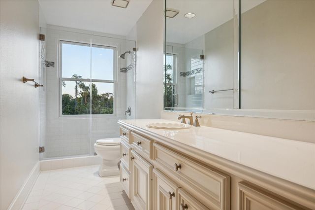 5602 Indian Circle, Houston, TX 77056