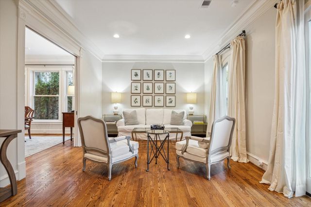 5602 Indian Circle, Houston, TX 77056