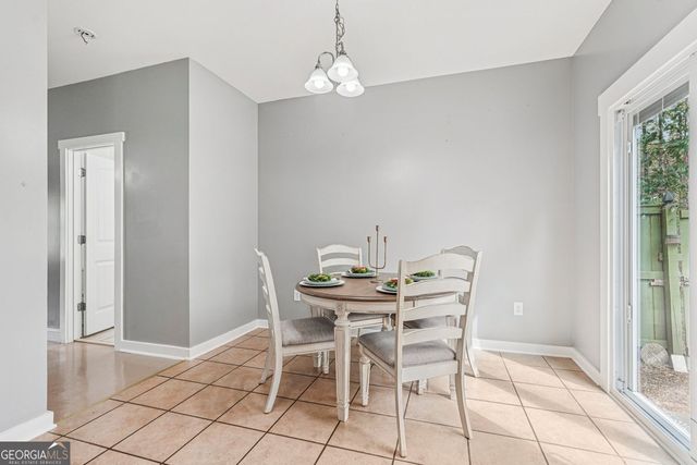 407 N Lake Drive G-4, Carrollton, GA 30117