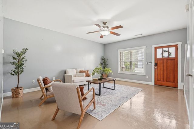 407 N Lake Drive G-4, Carrollton, GA 30117