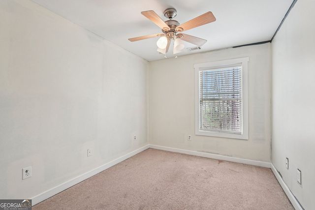 407 N Lake Drive G-4, Carrollton, GA 30117