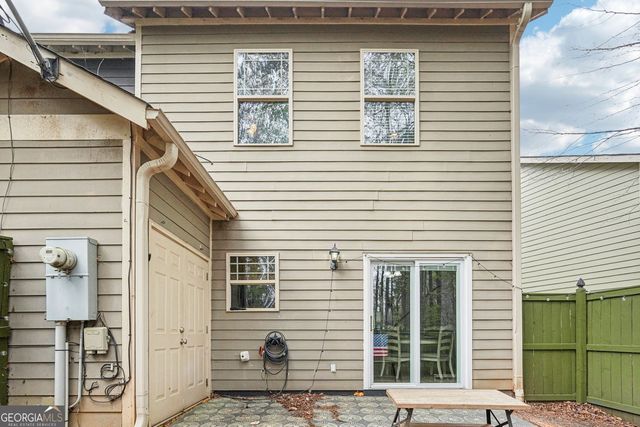 407 N Lake Drive G-4, Carrollton, GA 30117