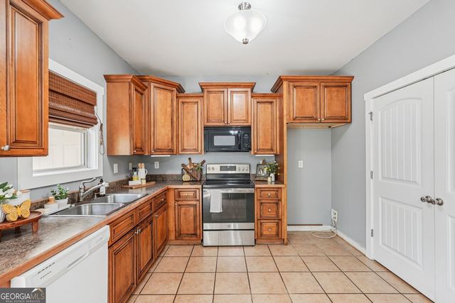 407 N Lake Drive G-4, Carrollton, GA 30117