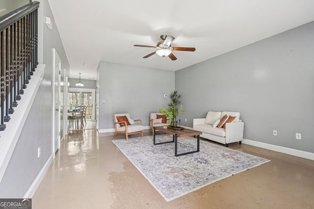 407 N Lake Drive G-4, Carrollton, GA 30117