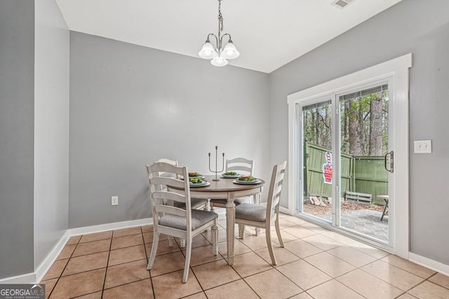 407 N Lake Drive G-4, Carrollton, GA 30117