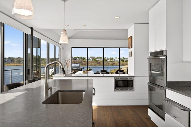 38 Indian Trail, Chatham, MA 02633