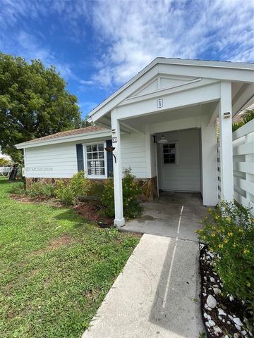 13706 SW 147th Cir Lane 16, Miami, FL 33186