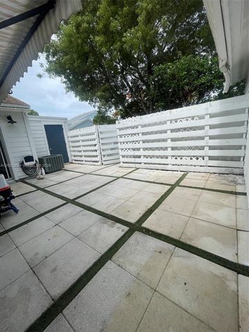 13706 SW 147th Cir Lane 16, Miami, FL 33186