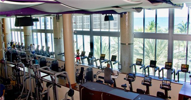 6899 Collins Ave 1905, Miami Beach, FL 33141