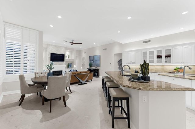 2107 PINNACLE CIRCLE S, Palm Harbor, FL 34684