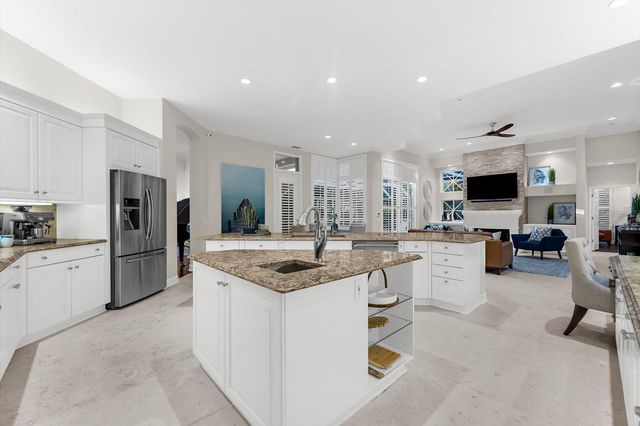 2107 PINNACLE CIRCLE S, Palm Harbor, FL 34684