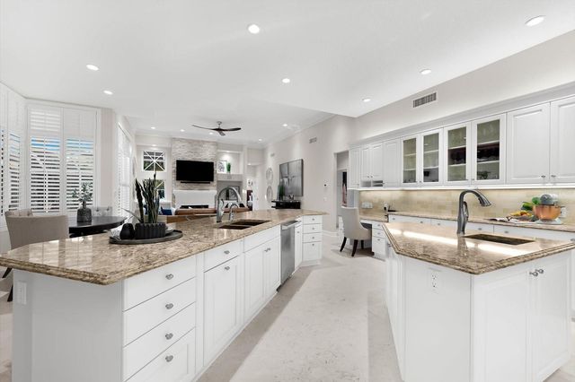 2107 PINNACLE CIRCLE S, Palm Harbor, FL 34684