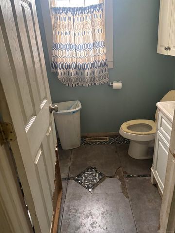 216 W Franklin Avenue, Reed City, MI 49677