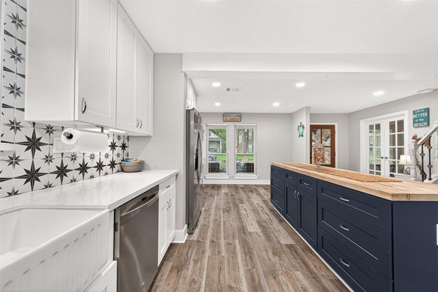 37 Windsor Drive, Conroe, TX 77304