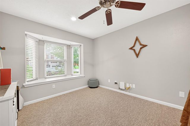 37 Windsor Drive, Conroe, TX 77304