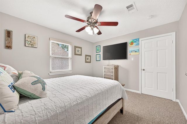 37 Windsor Drive, Conroe, TX 77304