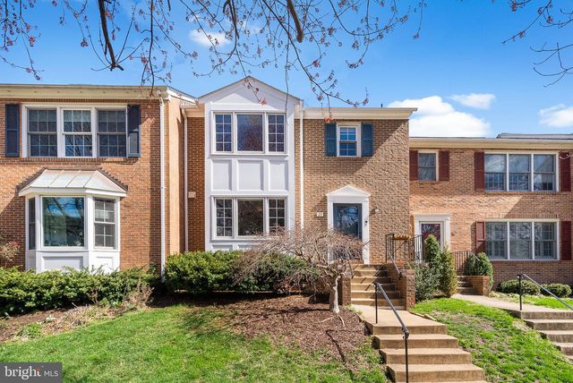 29 N OAKLAND ST, Arlington, VA 22203