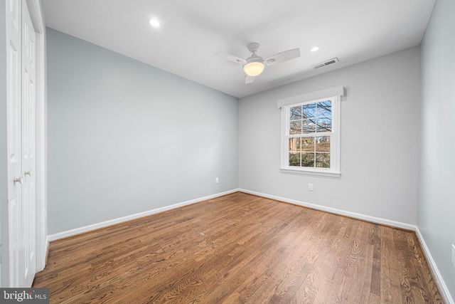 29 N OAKLAND ST, Arlington, VA 22203