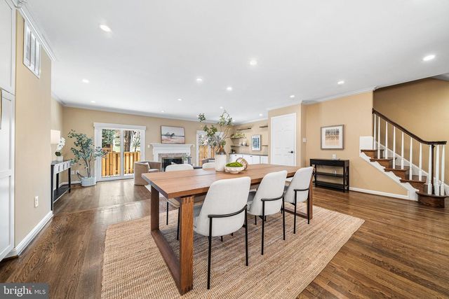 29 N OAKLAND ST, Arlington, VA 22203