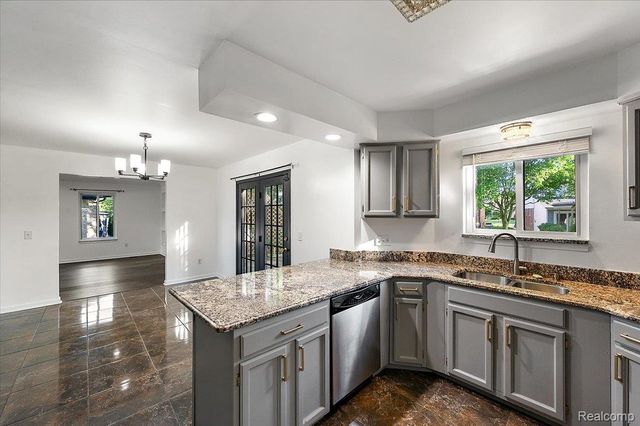 48156 Virginia Court, Macomb Township, MI 48044