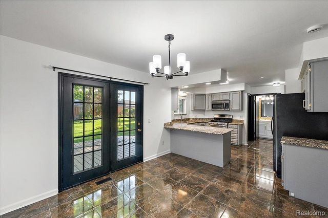 48156 Virginia Court, Macomb Township, MI 48044