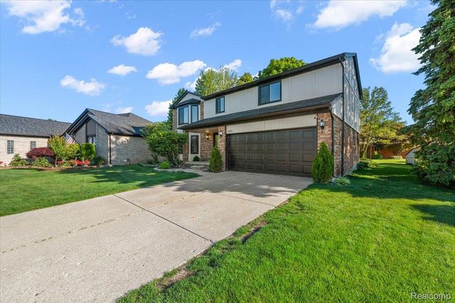 48156 Virginia Court, Macomb Township, MI 48044
