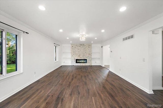 48156 Virginia Court, Macomb Township, MI 48044