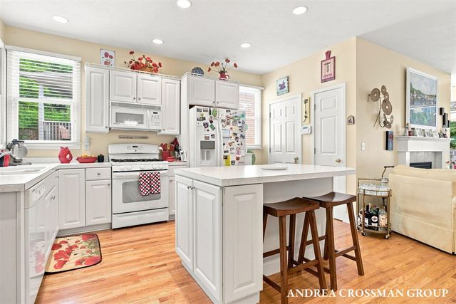 459 Summer Grove Drive, Douglas, MI 49406