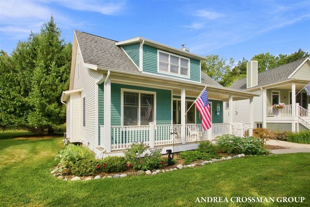 459 Summer Grove Drive, Douglas, MI 49406
