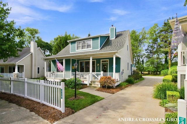 459 Summer Grove Drive, Douglas, MI 49406
