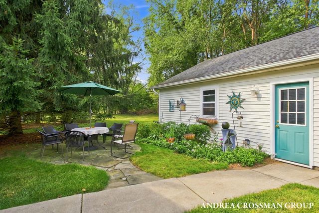 459 Summer Grove Drive, Douglas, MI 49406