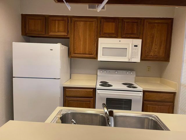 3110 Devonshire Drive 216, Plano, TX 75075