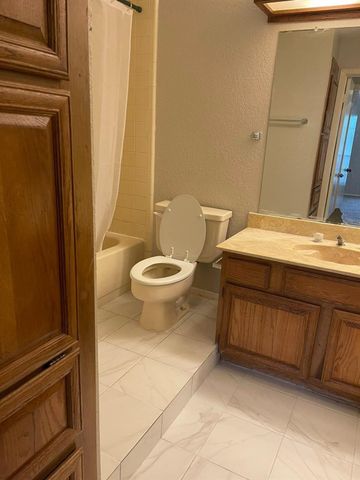 3110 Devonshire Drive 216, Plano, TX 75075