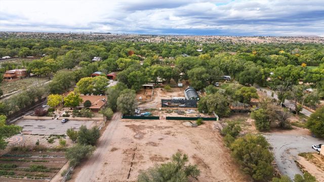 3871 Corrales Road, Corrales, NM 87048