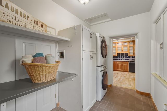 3871 Corrales Road, Corrales, NM 87048