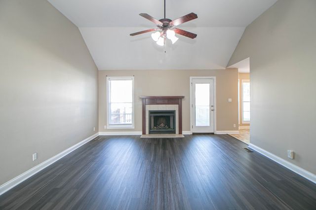 3740 Cindy Jo Dr, N, Clarksville, TN 37040