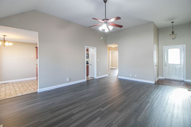 3740 Cindy Jo Dr, N, Clarksville, TN 37040