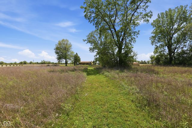 2406 E County Road 250 N, Danville, IN 46122